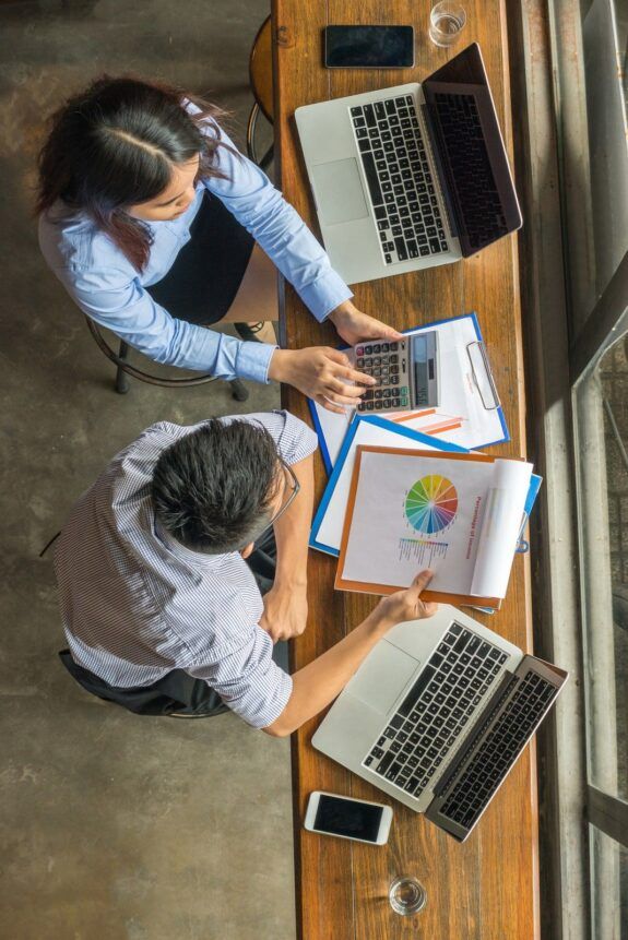 Why choose a business advisor company